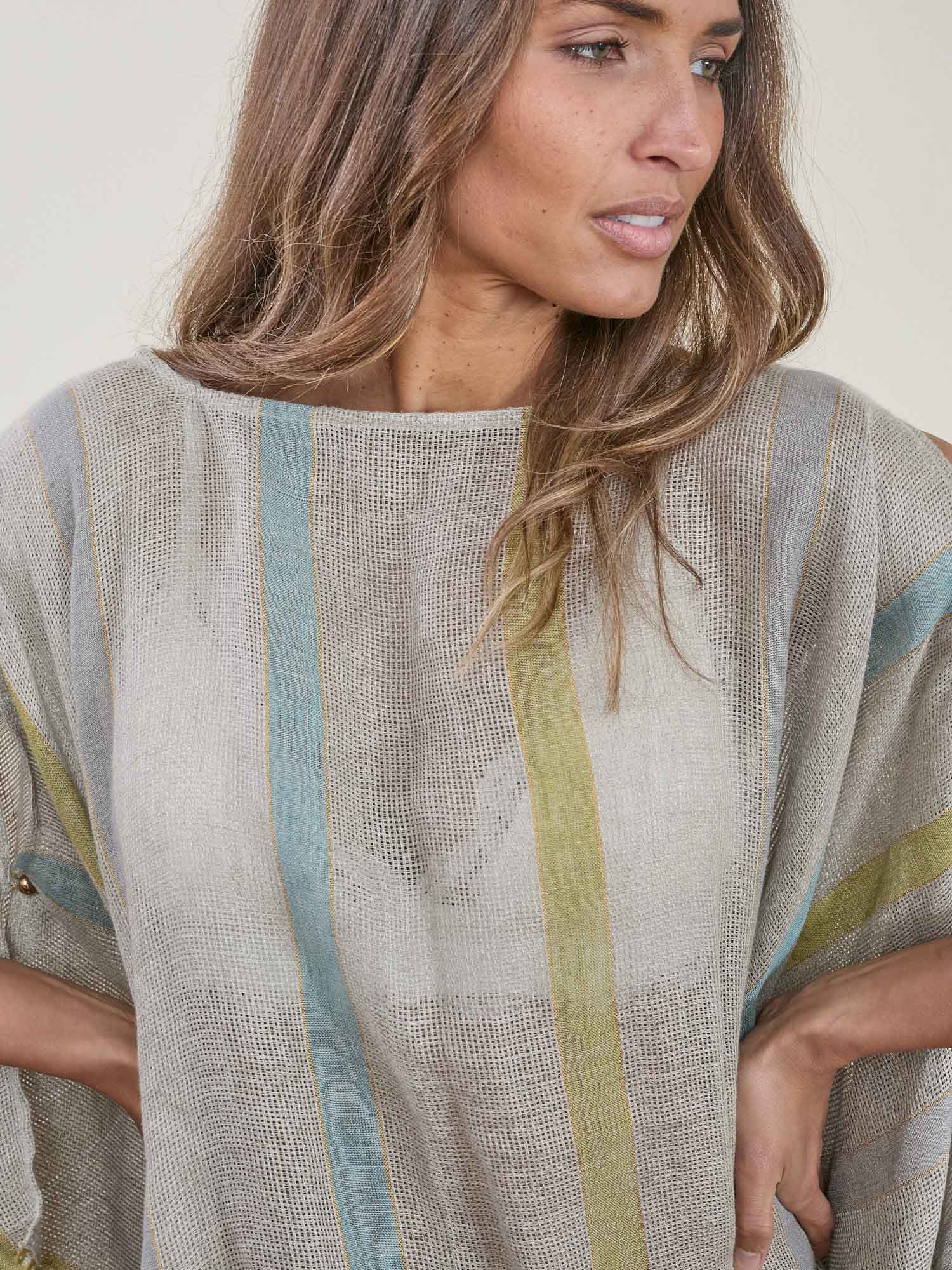 Lotus Poncho Toste Print