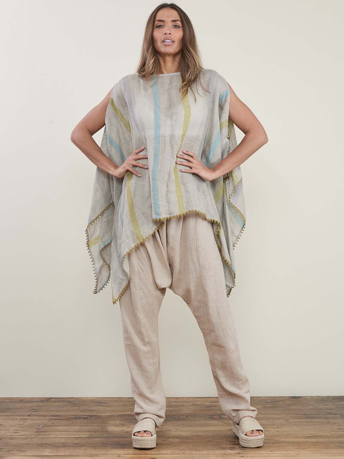 Lotus Poncho Toste Print