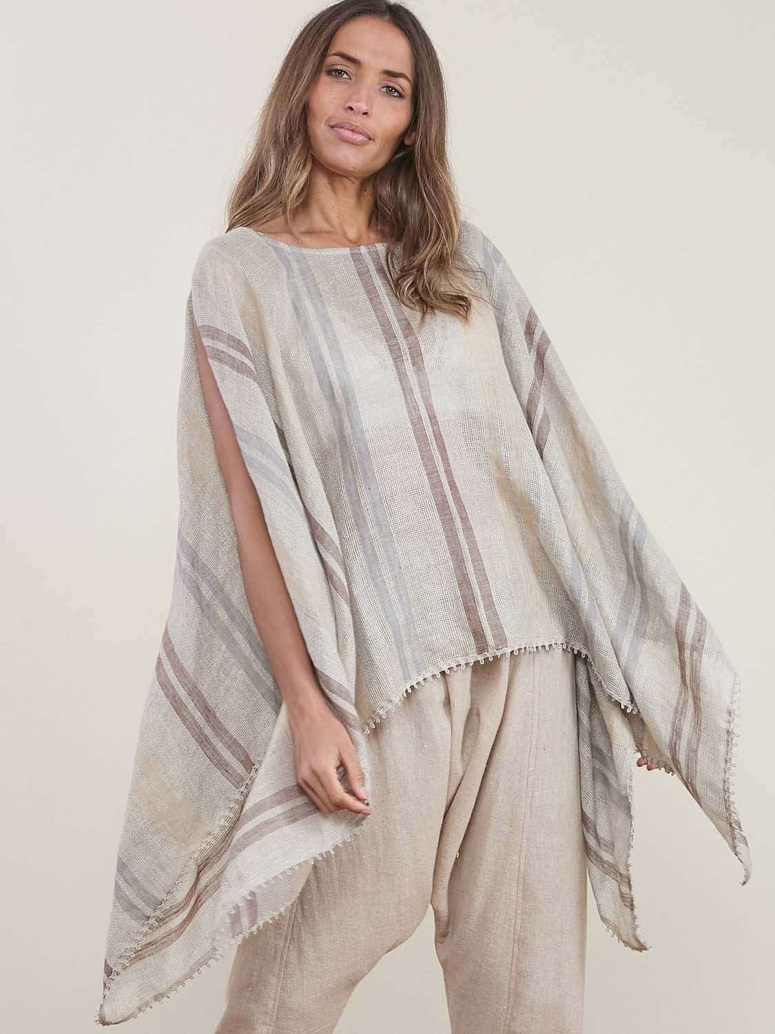 Lotus Poncho Toste Print